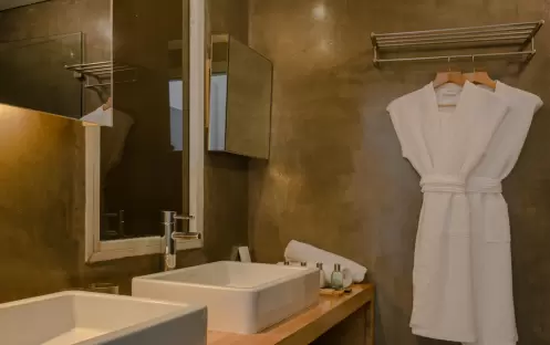 Grace Mykonos Deluxe room bathroom